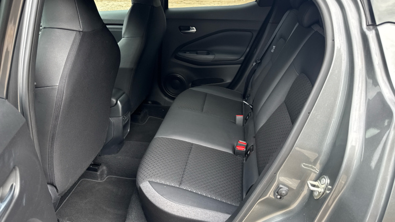 Nissan Juke 1.0 DiG-T N-Connecta 5dr Petrol Hatchback